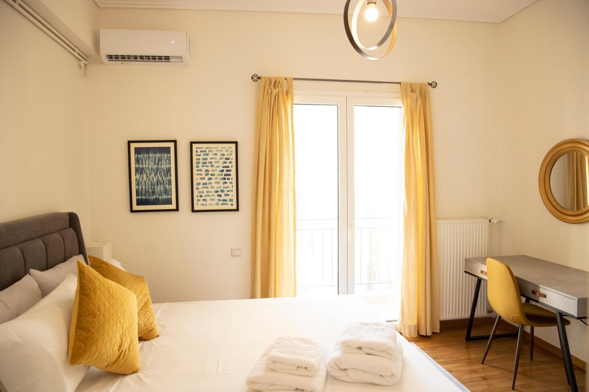 Spacious Glyfada Golf 4Br -Near Beach + Shops Athens Ngoại thất bức ảnh